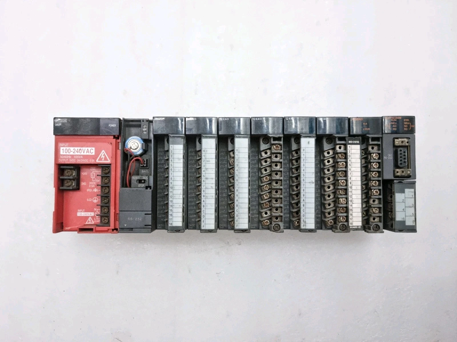 MITSUBISHI Q62P, Q00CPU, 6PCS QX40, Q68AD, QJ71C24N, Q38B-E Q SERIES PLC SET